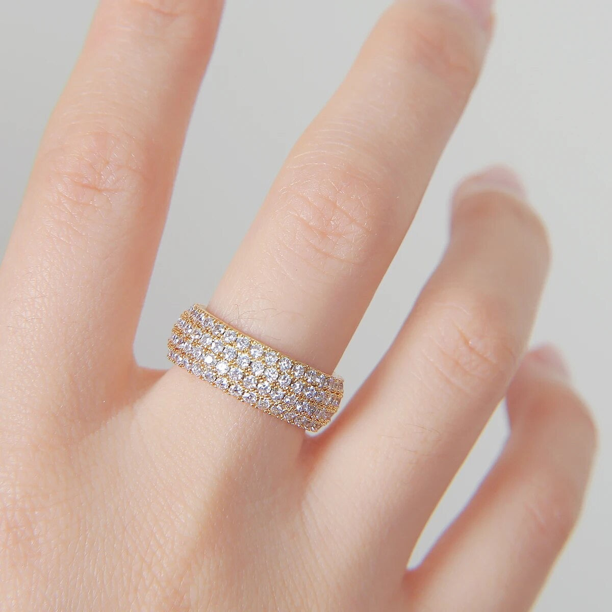''LINE'' GOUDEN RINGN
