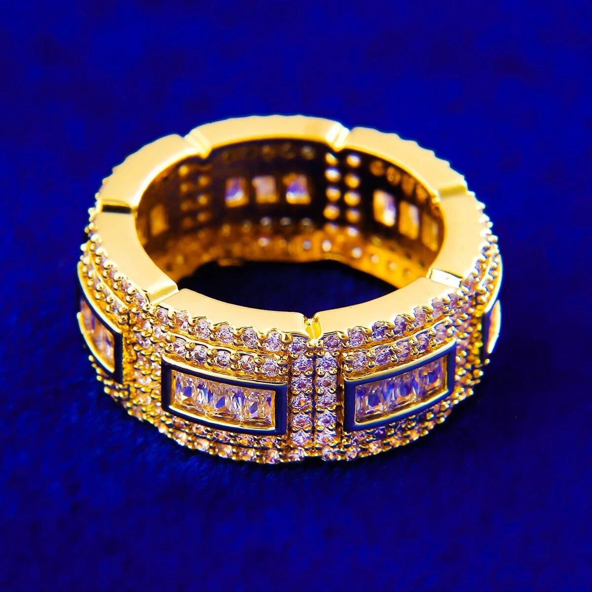 ''UIL'' GOUDEN RING