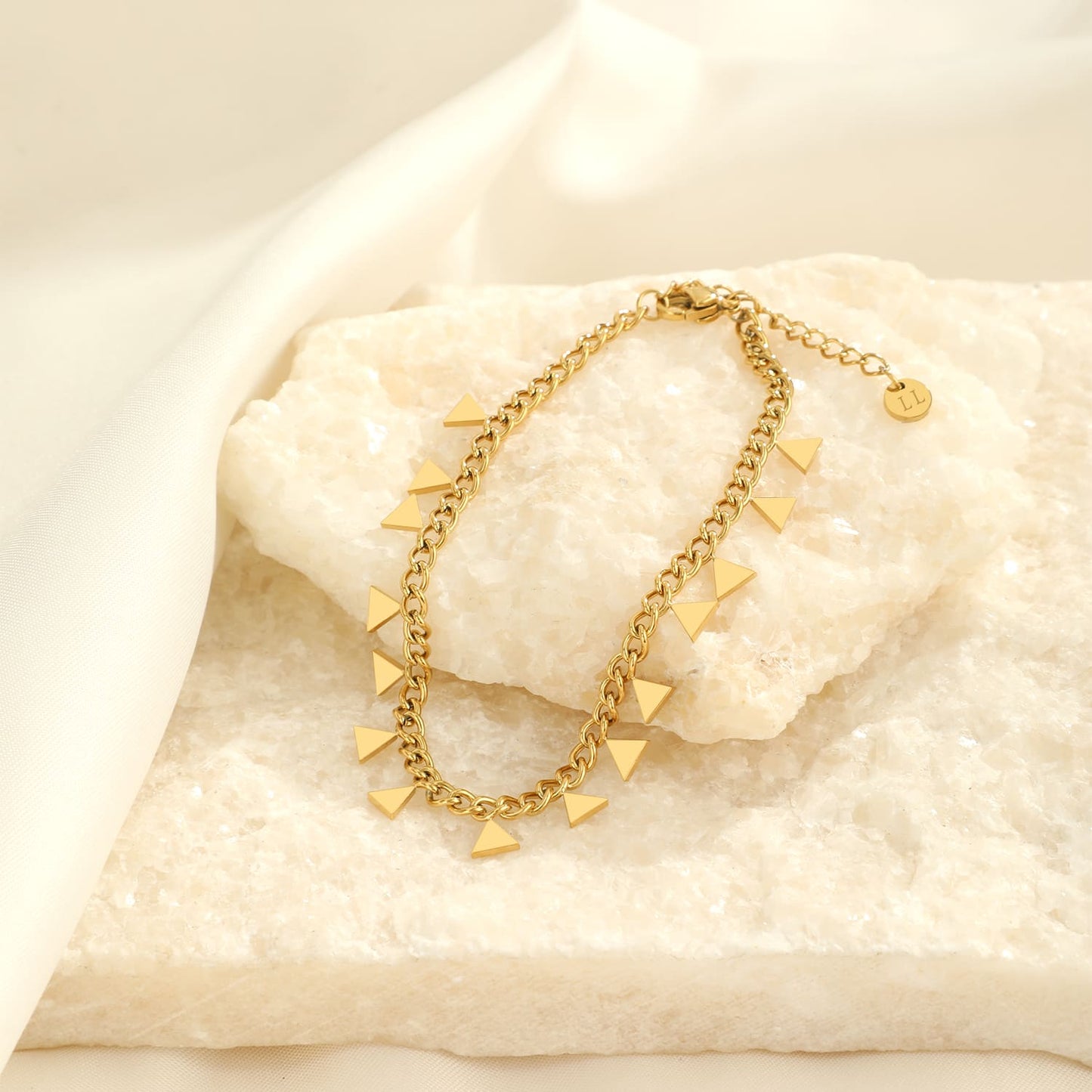 ''DRIE VLINDER'' GOUDEN ARMBAND