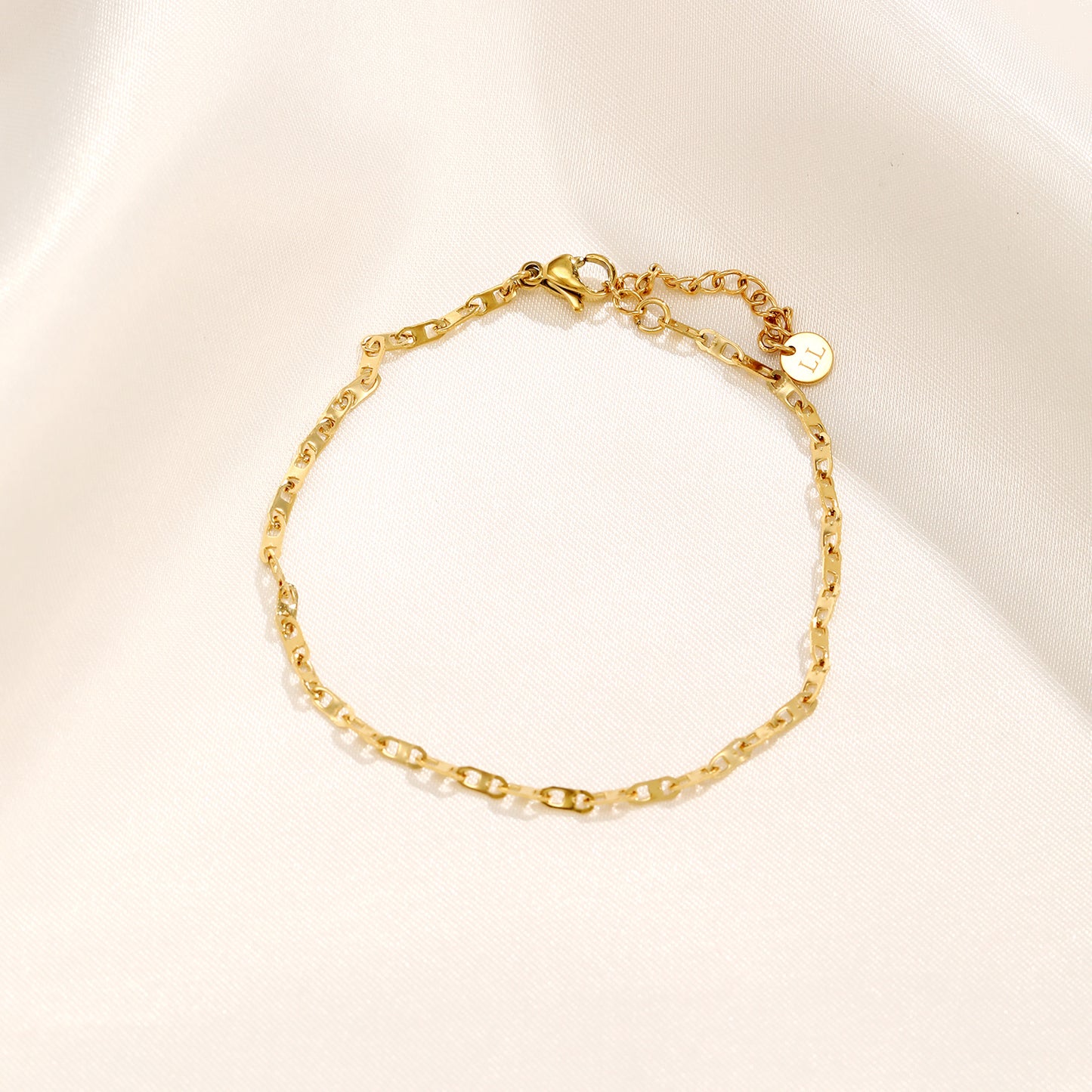 ''HAAKSE SCHAKEL'' GOUDEN ARMBAND