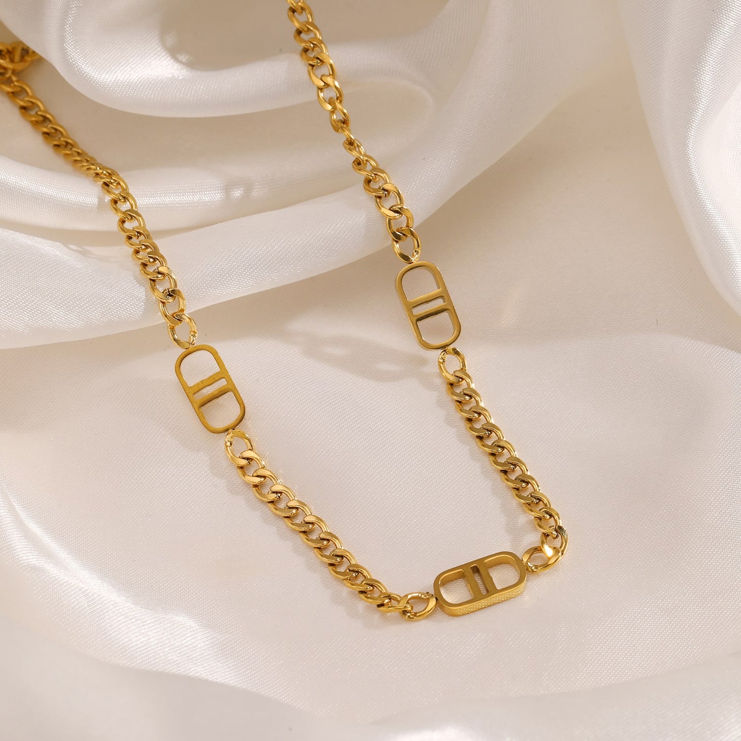 ''DOUBLE D'' GOUDEN KETTING