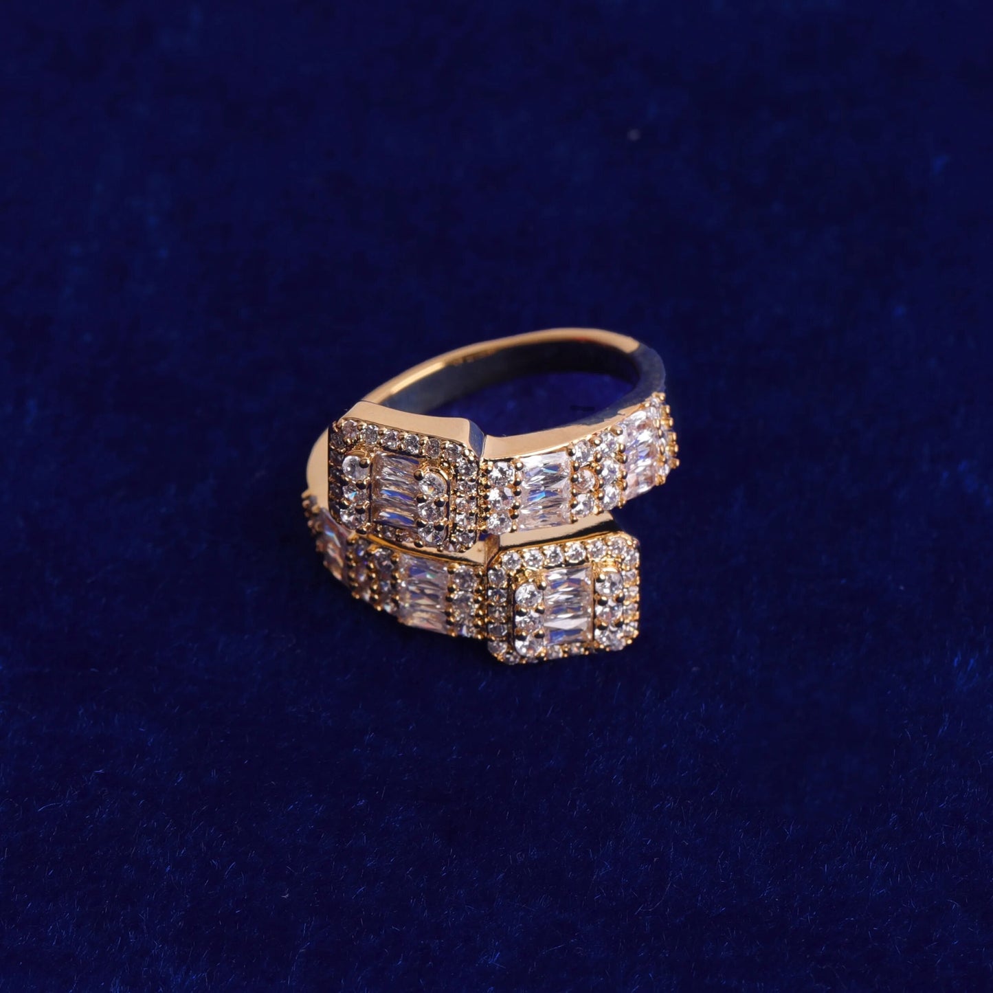 ''DIZZY'' GOUDEN RING
