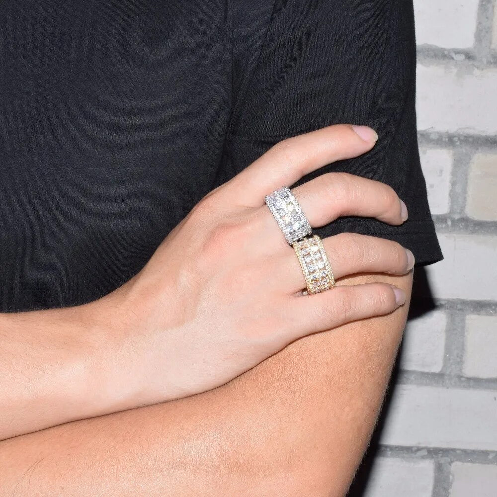 ''USLY'' GOUDEN RING