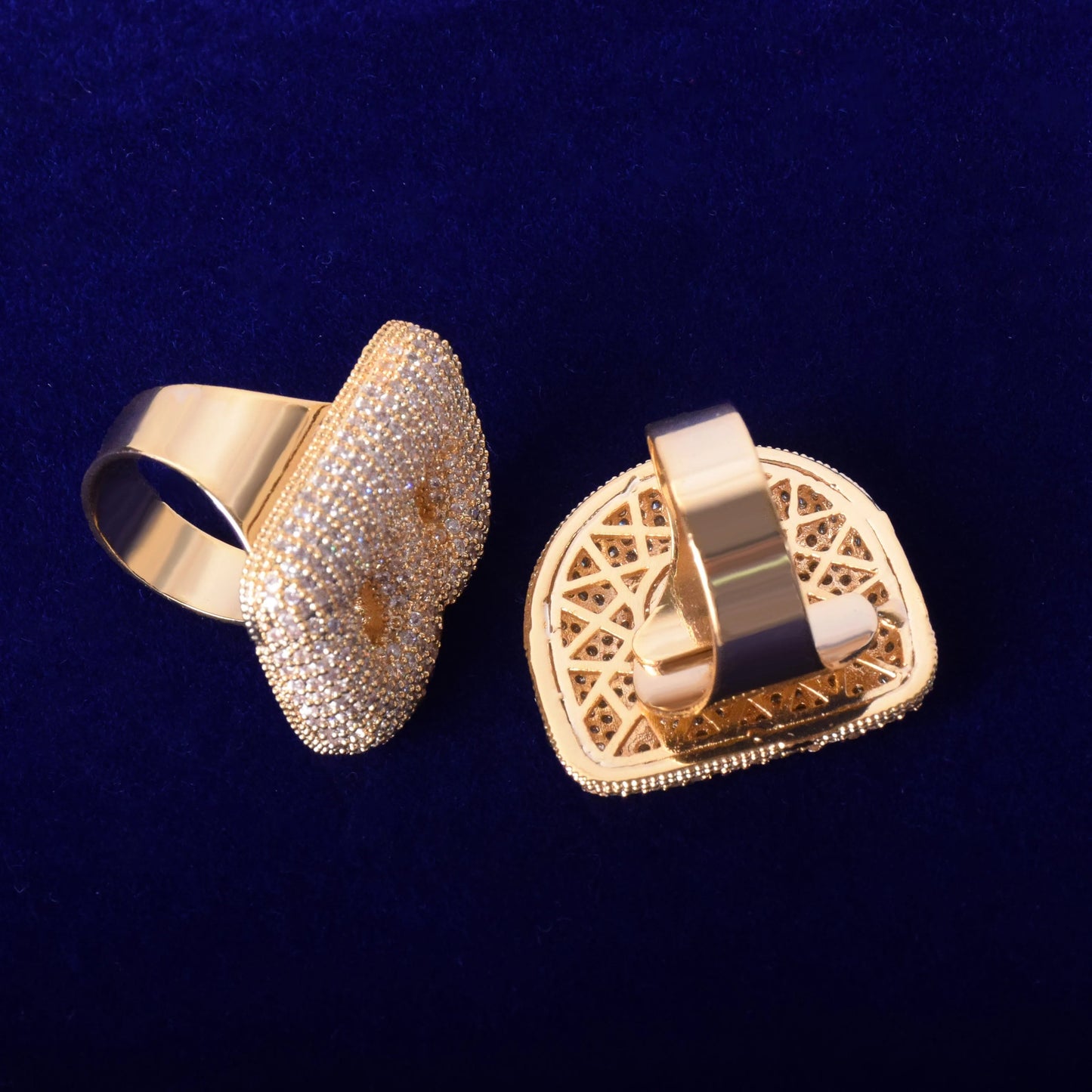 ''LETTER'' GOUDEN RING