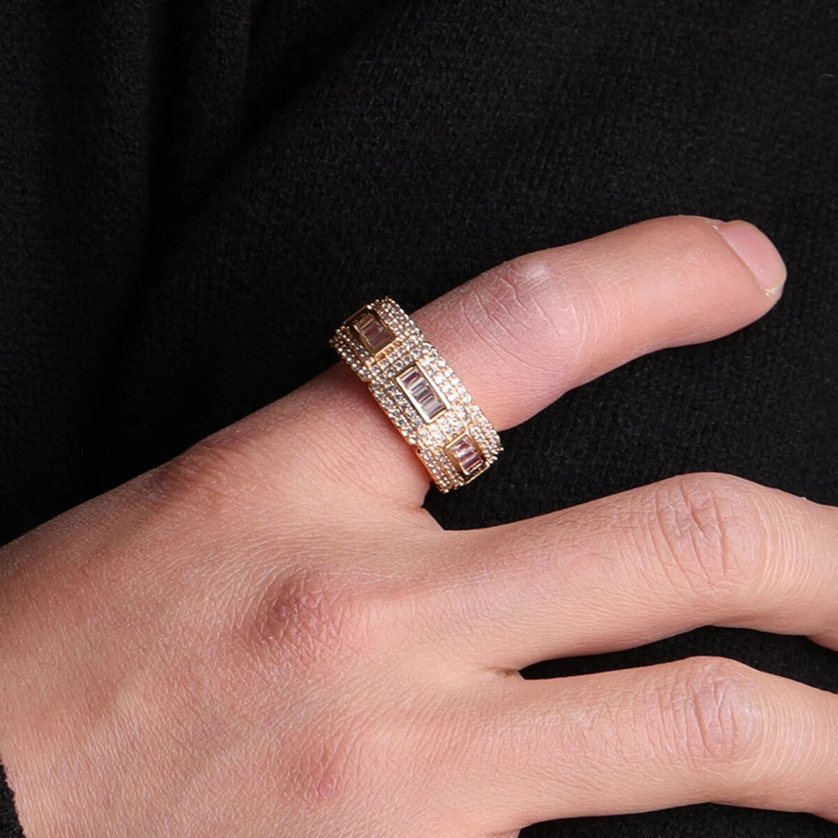 ''SLEEPY'' GOUDEN RING