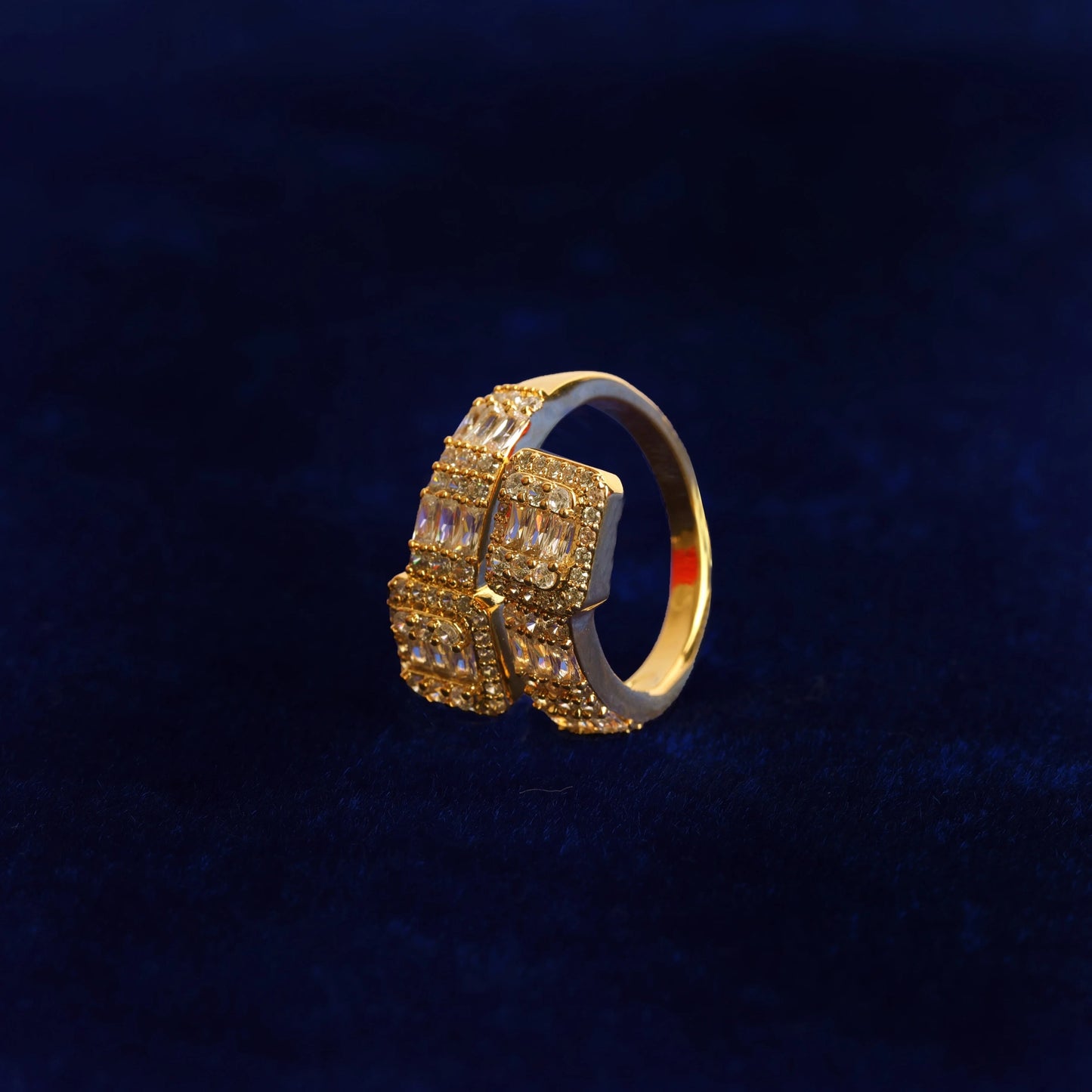 ''DIZZY'' GOUDEN RING