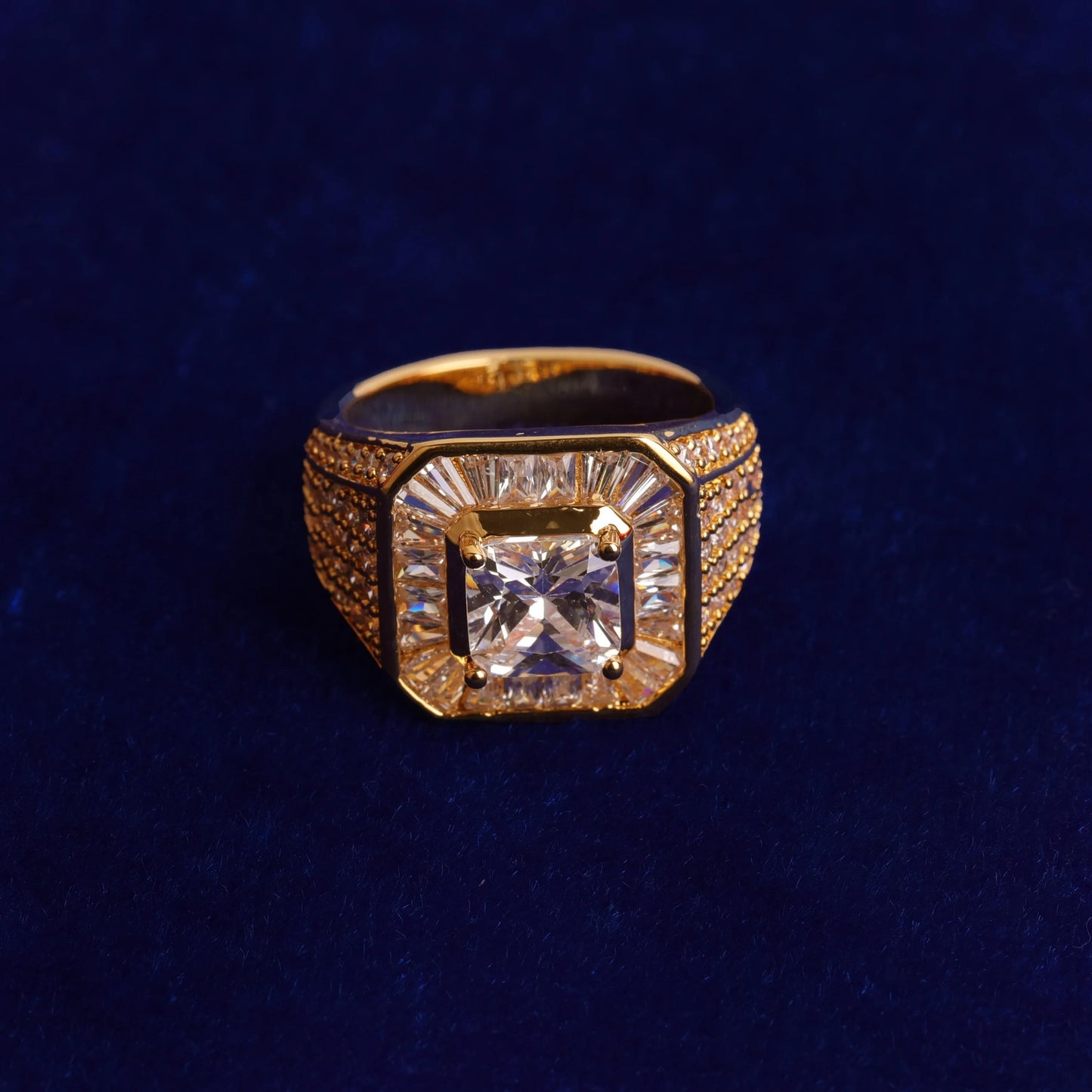 ''GODFATHER'' GOUDEN RING