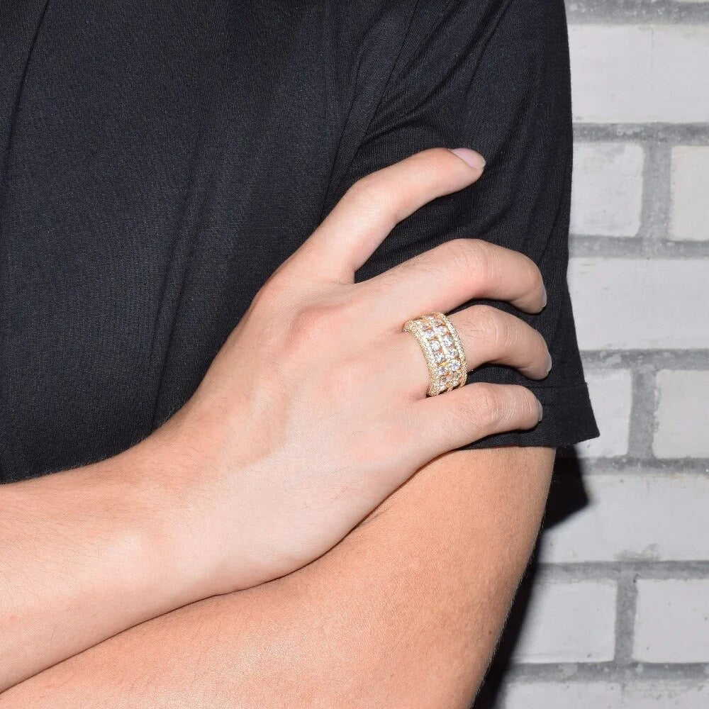 ''USLY'' GOUDEN RING
