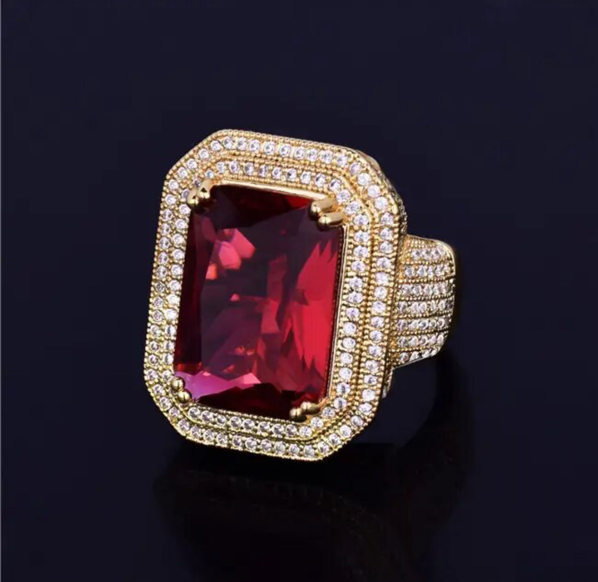 ''CUBIC ROOD'' GOUDEN RING