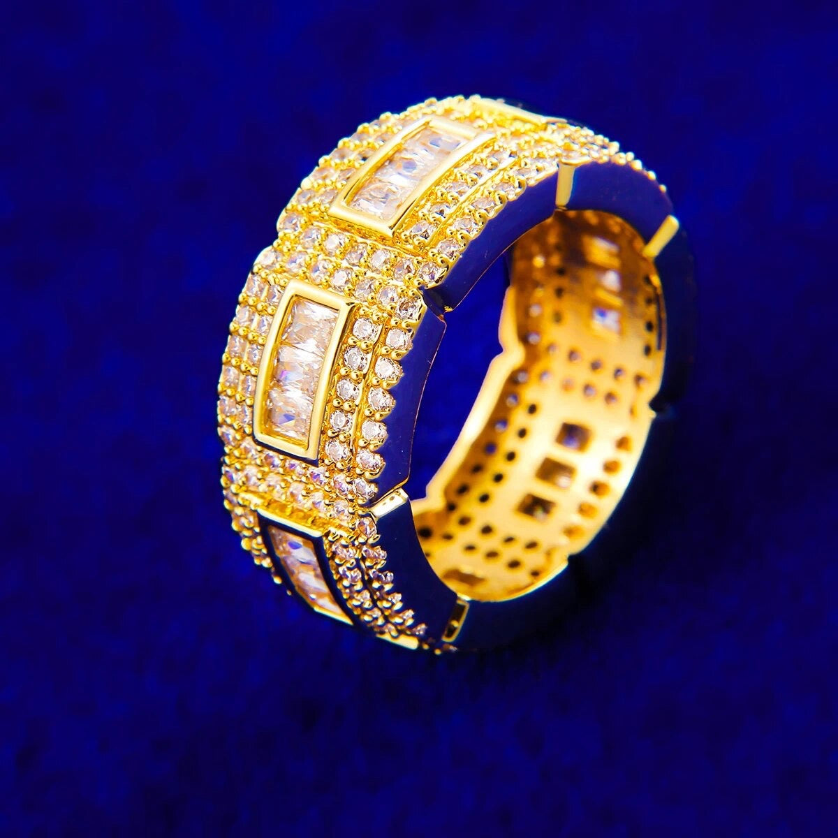 ''SLEEPY'' GOUDEN RING