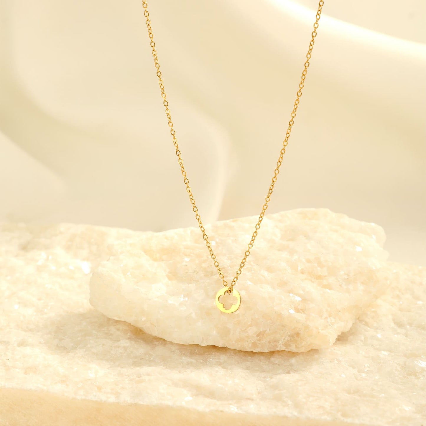 ''CUTE KLAVER'' GOUDEN KETTING