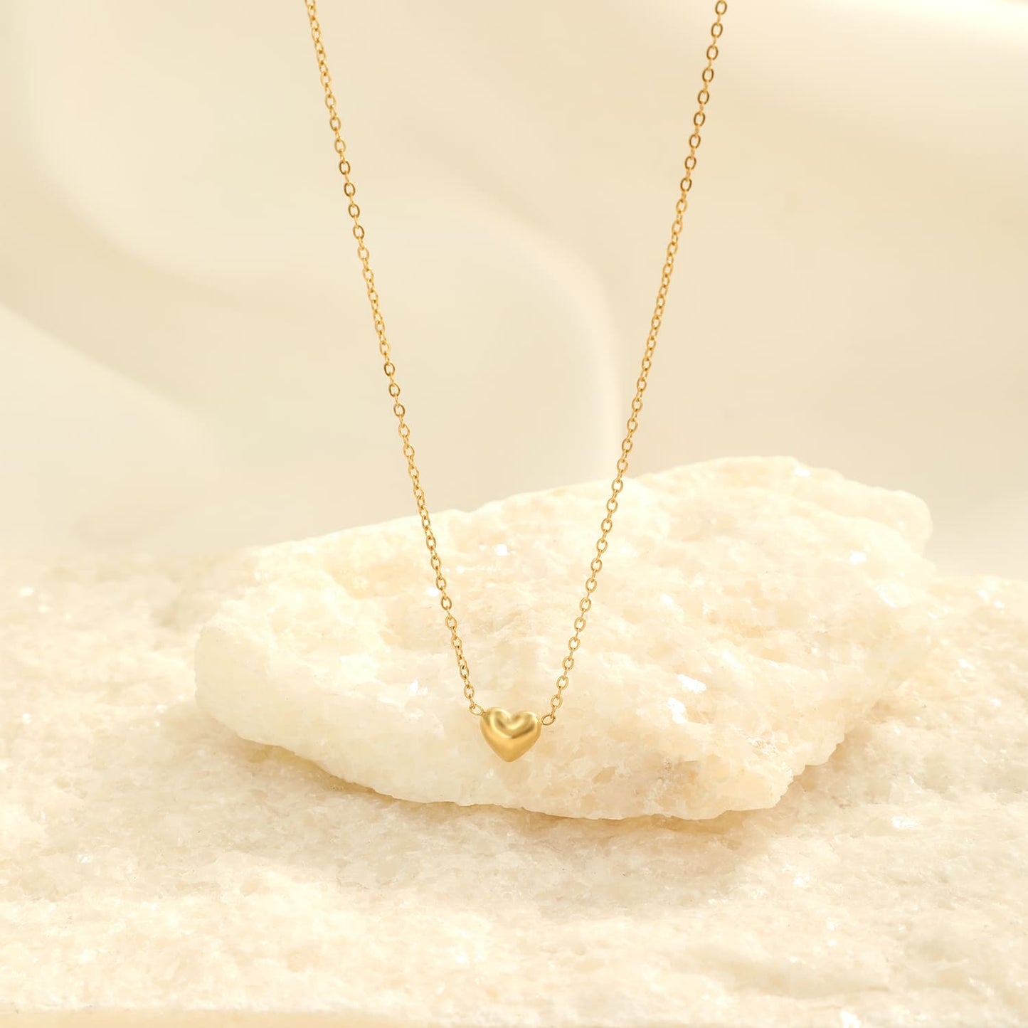 "KLEIN HARTJE'' GOUDEN KETTING