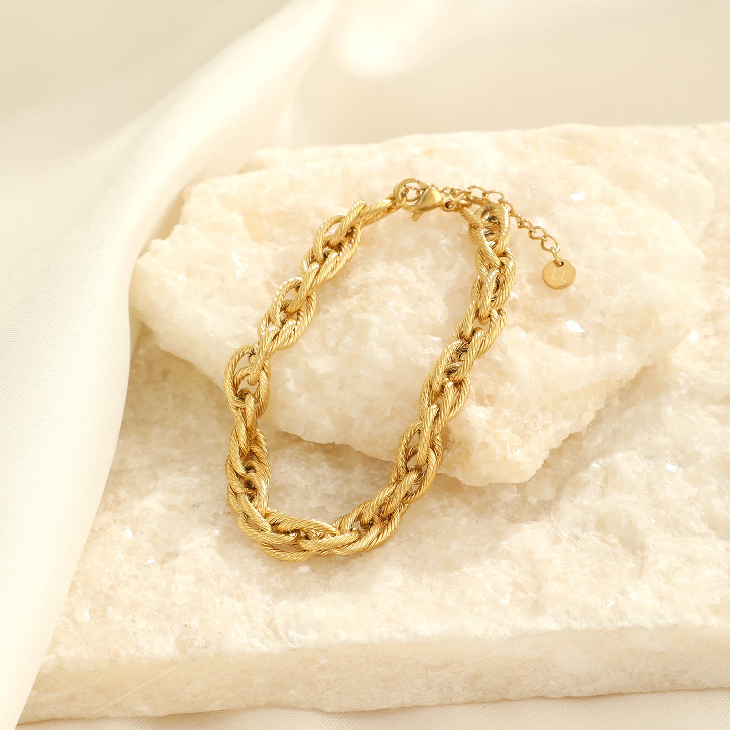 ''LUX'' GOUDEN ARMBAND