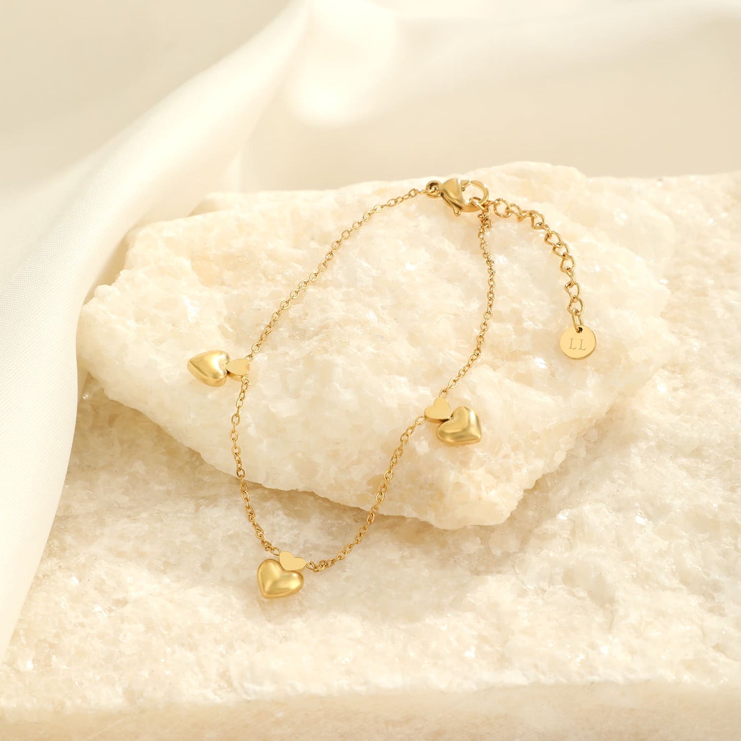 ''DRIE HARTJES'' GOUDEN ARMBAND