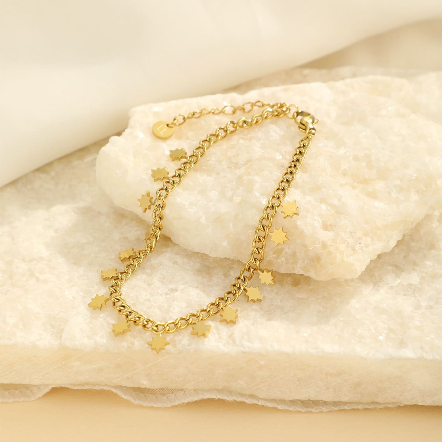 ''STERRETJES' GOUDEN ARMBAND