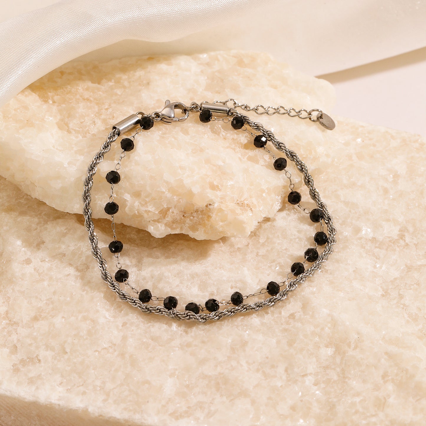 ''DUBBEL ZWART'' ZILVEREN ARMBAND