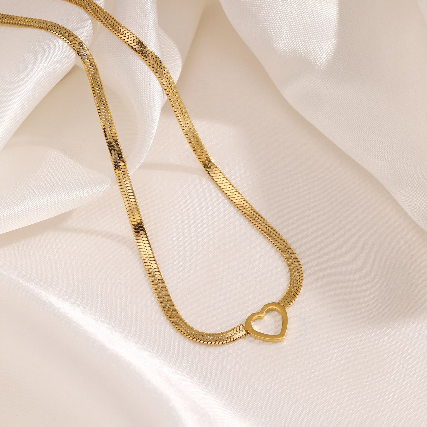 ''LOVE'' GOUDEN KETTING (FLAT)