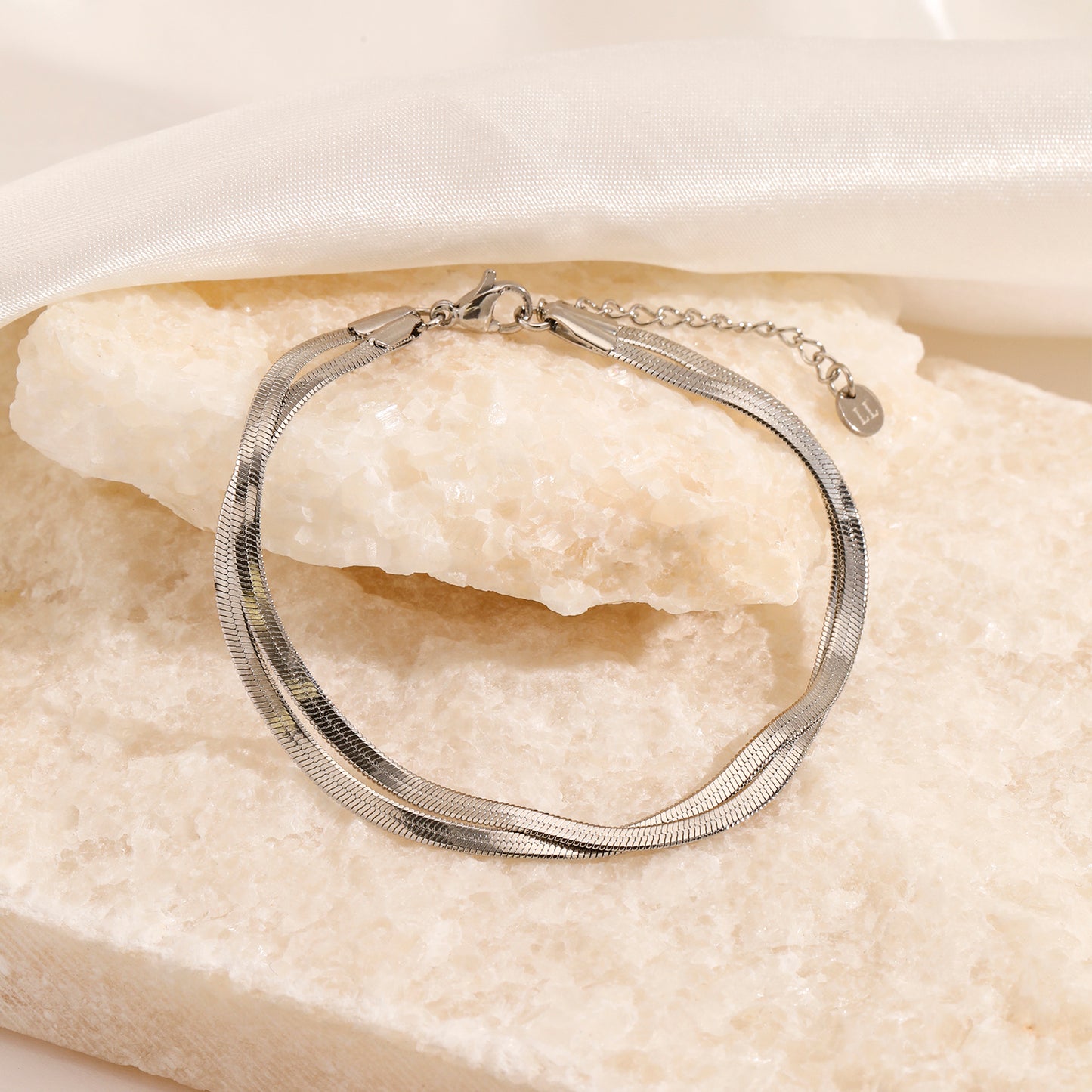 '' DUBBELE MOTIEF'' ZILVEREN ARMBAND