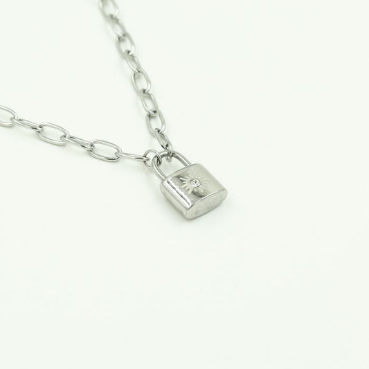 "SLOTJE STER" ZILVEREN KETTING