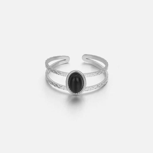 ''ZWARTE STEEN" ZILVEREN RING