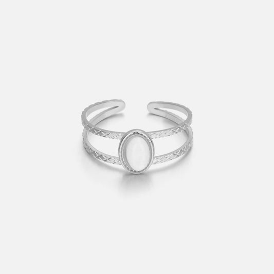 ''WITTE STEEN" ZILVEREN RING